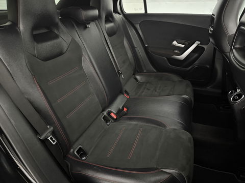 Mercedes-Benz A-Klasse 180 AMG | Pano | Virtual | Camera | LED | Navigatie | Stoelverw. | NAP