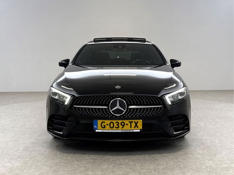 Mercedes-Benz A-Klasse 180 AMG | Pano | Virtual | Camera | LED | Navigatie | Stoelverw. | NAP