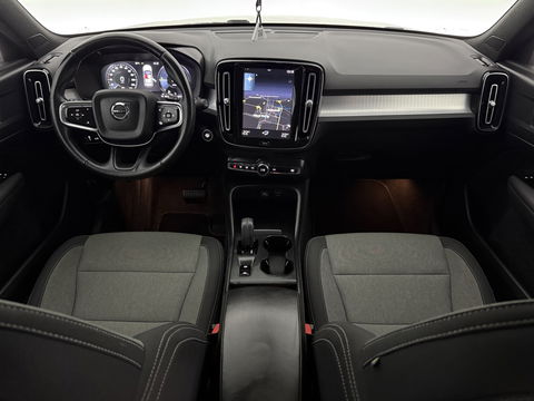 Volvo XC40 1.5 T5 Inscription | LED | Camera | Carplay | Clima | Cruise | Navi | Parkeers. Dodehoek l Trekh.