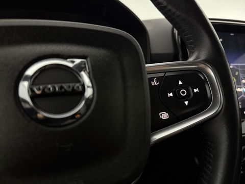 Volvo XC40 1.5 T5 Inscription | LED | Camera | Carplay | Clima | Cruise | Navi | Parkeers. Dodehoek l Trekh.