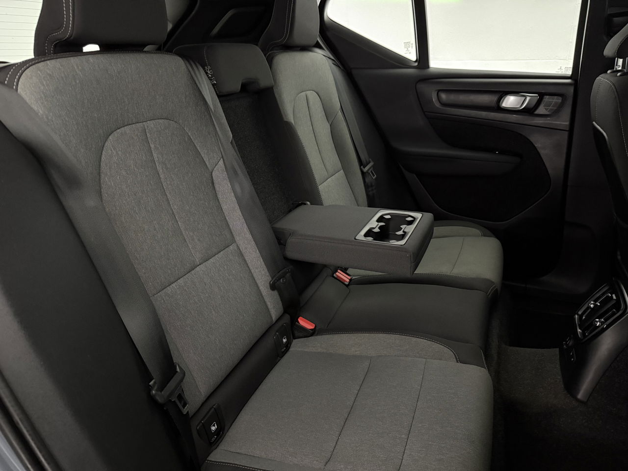 Volvo XC40 1.5 T5 Inscription | LED | Camera | Carplay | Clima | Cruise | Navigatie | Parkeersensoren | 18''LMV