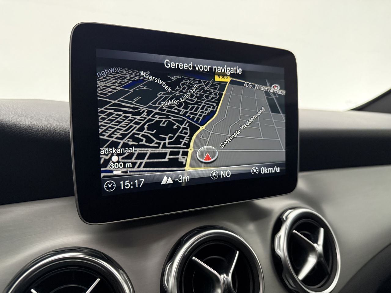 Mercedes-Benz GLA 180 AMG Night Upgrade | Panoramadak | LED | Camera | Carplay | Parkeersensoren | 19''LMV