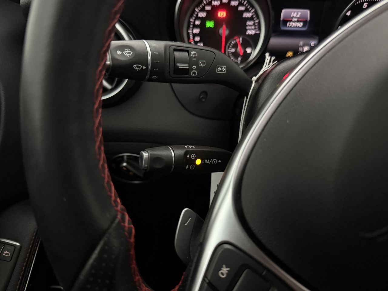 Mercedes-Benz GLA 180 AMG Night Upgrade | Panoramadak | LED | Camera | Carplay | Parkeersensoren | 19''LMV