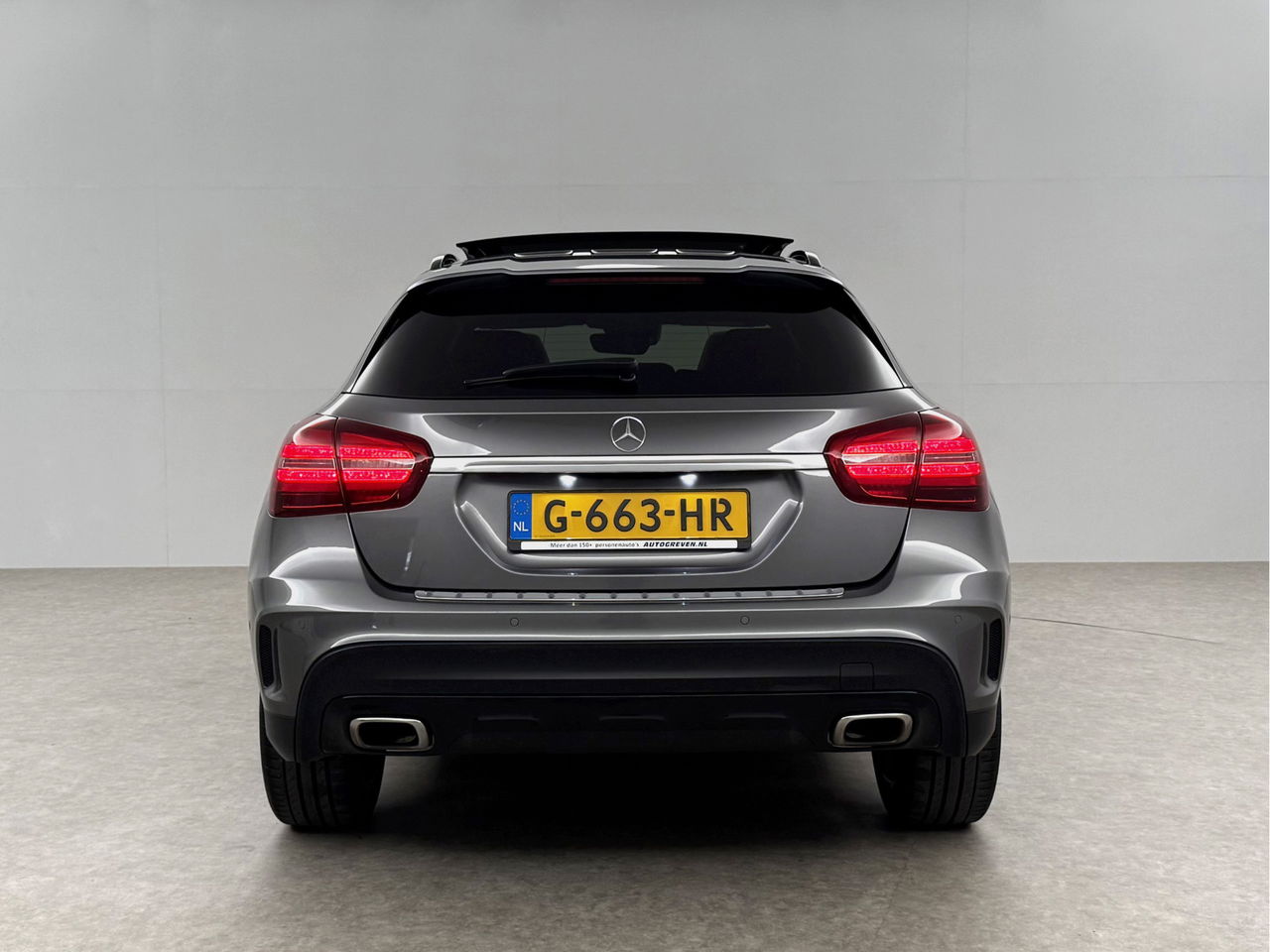 Mercedes-Benz GLA 180 AMG Night Upgrade | Panoramadak | LED | Camera | Carplay | Parkeersensoren | 19''LMV