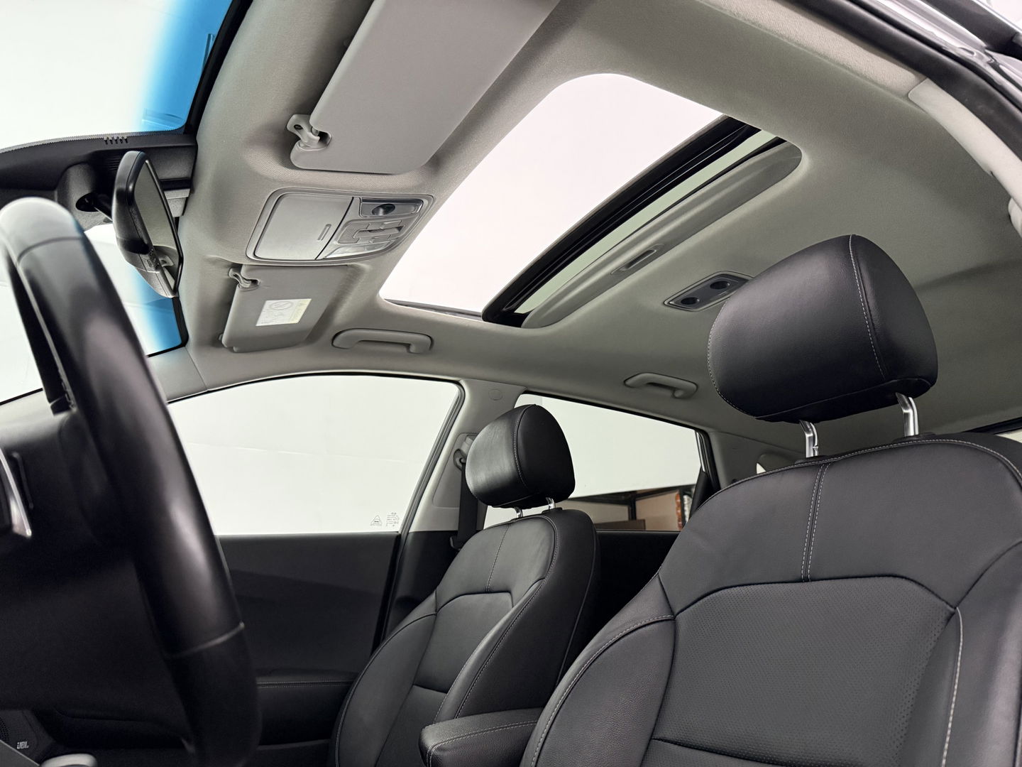 Kia Niro 1.6 GDi Hybrid ExecutiveLine | 142PK | Pano | JBL-Audio | LED | NAP | Camera | Memory | Carplay |Stuur/stoelverwarming l VOL