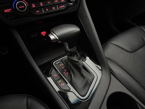 Kia Niro 1.6 GDi Hybrid ExecutiveLine | Pano | JBL-Audio | LED | NAP | Camera | Memory | Carplay |Stuur/stoelverwarming