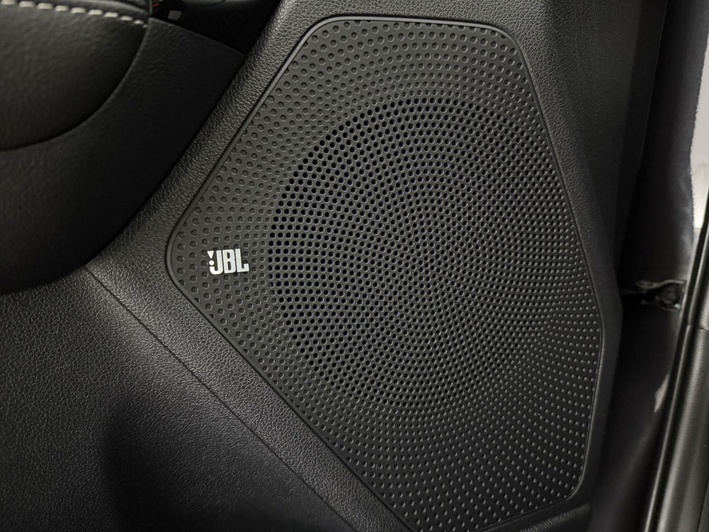 Kia Niro 1.6 GDi Hybrid ExecutiveLine | 142PK | Pano | JBL-Audio | LED | NAP | Camera | Memory | Carplay |Stuur/stoelverwarming l VOL