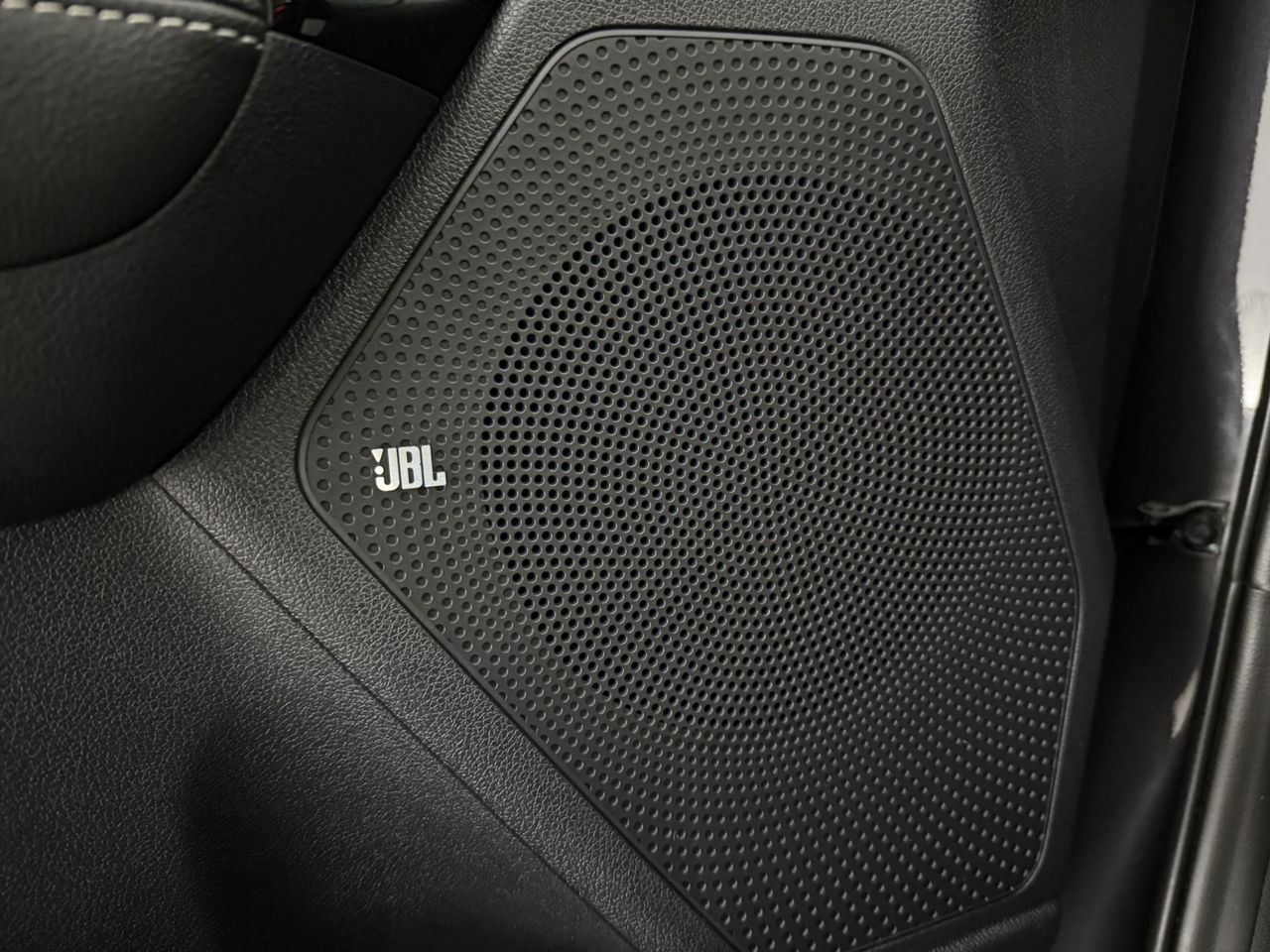 Kia Niro 1.6 GDi Hybrid ExecutiveLine | Panoramadak | JBL-Audio | LED | Camera | Memory seats | Carplay |Stuur/stoelverwarming