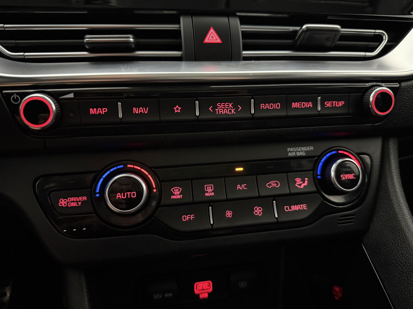 Kia Niro 1.6 GDi Hybrid ExecutiveLine | 142PK | Pano | JBL-Audio | LED | NAP | Camera | Memory | Carplay |Stuur/stoelverwarming l VOL