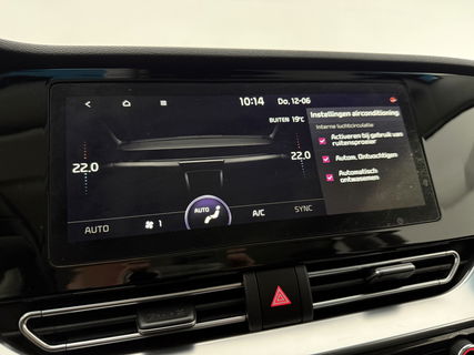 Kia Niro 1.6 GDi Hybrid ExecutiveLine | Panoramadak | JBL-Audio | LED | Camera | Memory seats | Carplay |Stuur/stoelverwarming