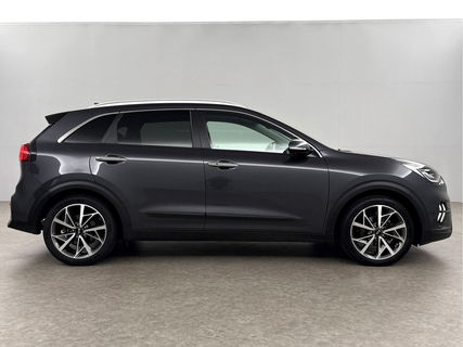 Kia Niro 1.6 GDi Hybrid ExecutiveLine | Panoramadak | JBL-Audio | LED | Camera | Memory seats | Carplay |Stuur/stoelverwarming