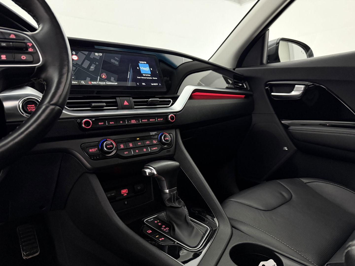 Kia Niro 1.6 GDi Hybrid ExecutiveLine | Pano | JBL-Audio | LED | NAP | Camera | Memory | Carplay |Stuur/stoelverwarming