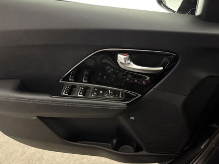 Kia Niro 1.6 GDi Hybrid ExecutiveLine | Panoramadak | JBL-Audio | LED | Camera | Memory seats | Carplay |Stuur/stoelverwarming