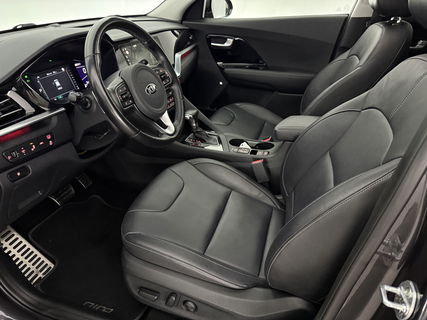Kia Niro 1.6 GDi Hybrid ExecutiveLine | Panoramadak | JBL-Audio | LED | Camera | Memory seats | Carplay |Stuur/stoelverwarming