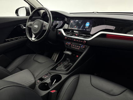 Kia Niro 1.6 GDi Hybrid ExecutiveLine | Panoramadak | JBL-Audio | LED | Camera | Memory seats | Carplay |Stuur/stoelverwarming