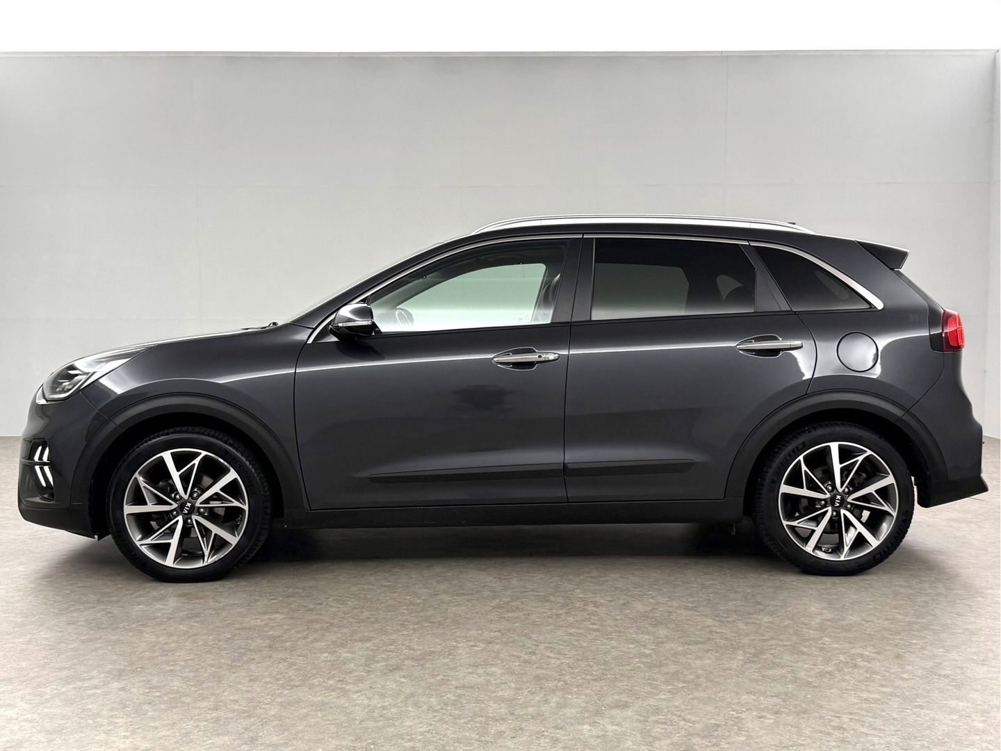 Kia Niro 1.6 GDi Hybrid ExecutiveLine | 142PK | Pano | JBL-Audio | LED | NAP | Camera | Memory | Carplay |Stuur/stoelverwarming l VOL