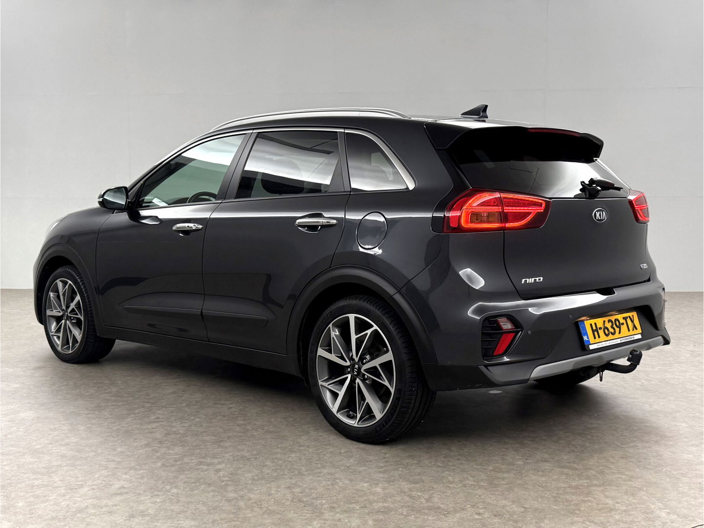 Kia Niro 1.6 GDi Hybrid ExecutiveLine | 142PK | Pano | JBL-Audio | LED | NAP | Camera | Memory | Carplay |Stuur/stoelverwarming l VOL