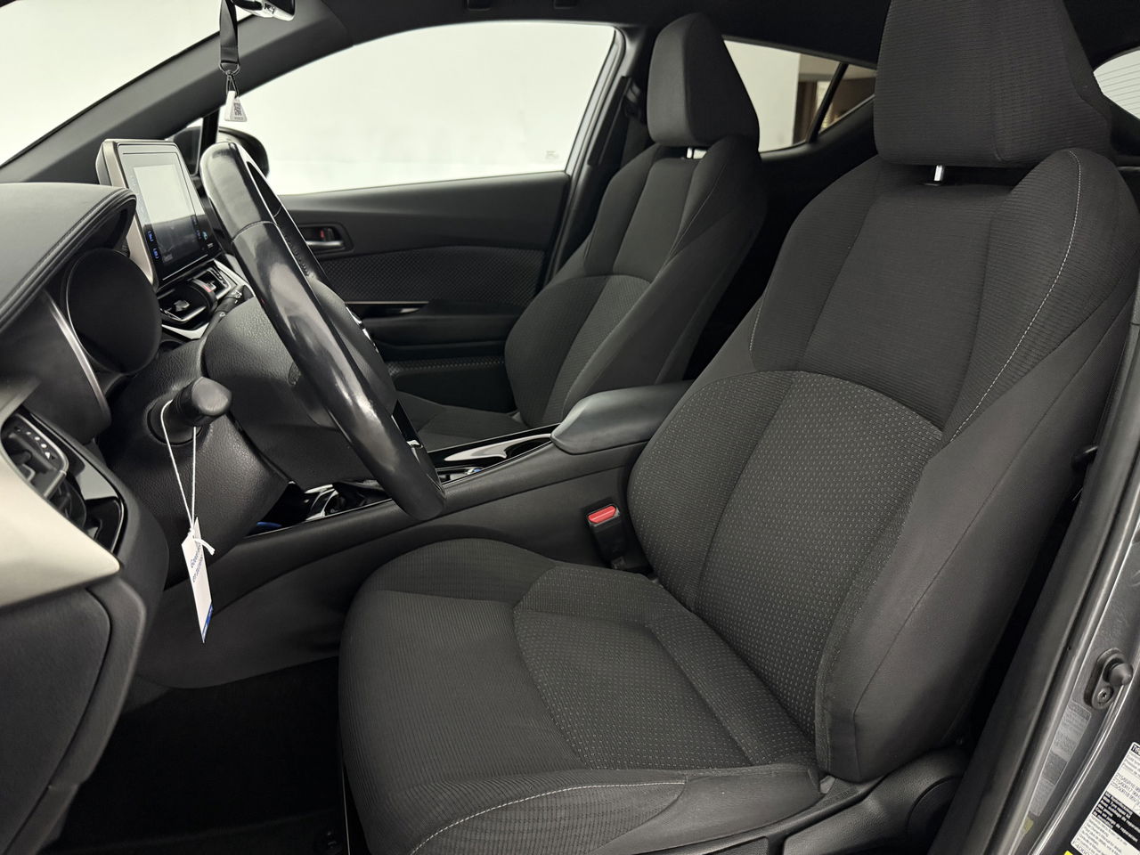 Toyota C-HR 1.8 Hybrid | 148PK | LED | Camera | Navigatie | Cruise | Parkeersensoren