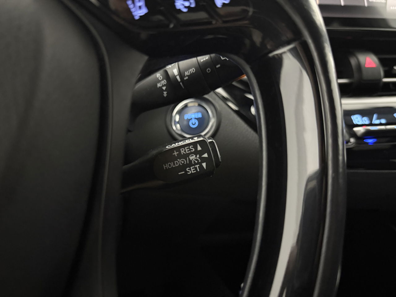 Toyota C-HR 1.8 Hybrid | 148PK | LED | Camera | Navigatie | Cruise | Parkeersensoren