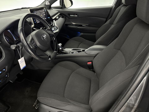 Toyota C-HR 1.8 Hybrid | 148PK | LED | Camera | Stuur/Stoelverw. l Navigatie | Cruise | Parkeers.