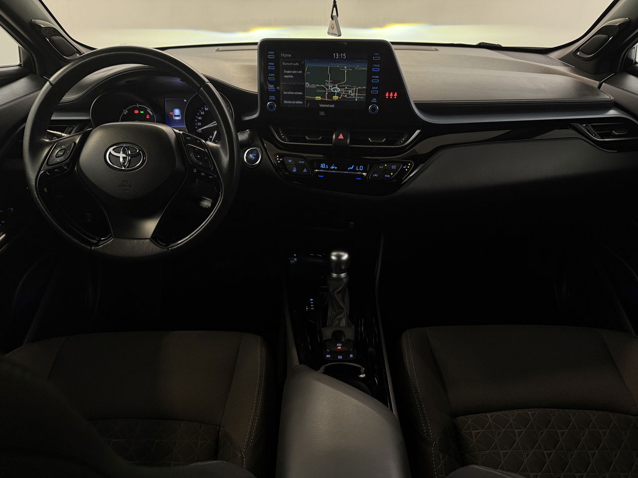 Toyota C-HR 2.0 Hybrid Business Plus | Camera | Trekhaak | JBL Audio | Carplay | Cruisecontrol | LED | NAP