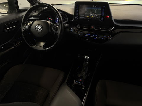 Toyota C-HR 2.0 Hybrid Business Plus | Camera | Trekhaak | JBL Audio | Carplay | Cruise | LED | NAP