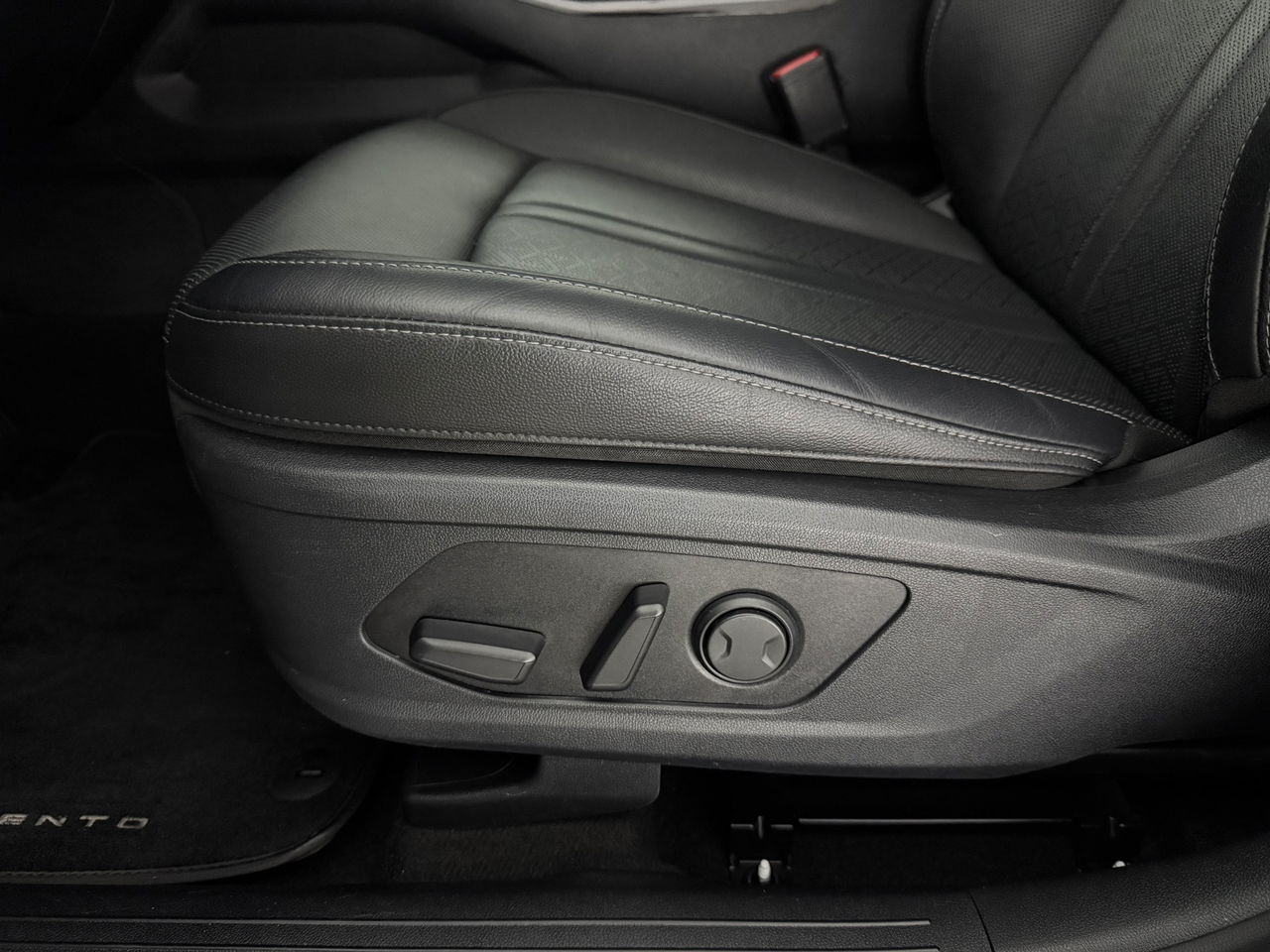 Kia Sorento 1.6 T-GDI Plug-in Hybrid 4WD Dynamic | Sfeerverl. | Camera | Bose Audio | Carplay | LED | Virtual Cockpit