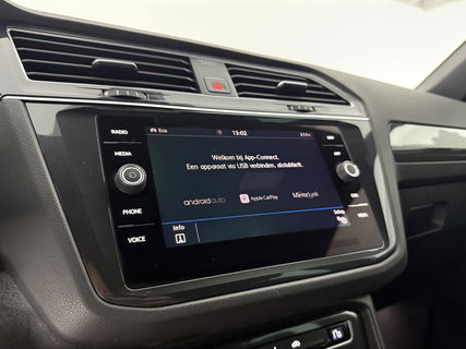 Volkswagen Tiguan 1.4 TSI R-line | Virtual Cockpit | ACC | LED | Carplay | Parkeersensoren | 19"LMV