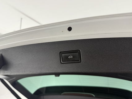 Volkswagen Tiguan 1.4 TSI R-line | Virtual Cockpit | ACC | LED | Carplay | Parkeersensoren | 19"LMV