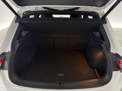 Volkswagen Tiguan 1.4 TSI R-line | Virtual Cockpit | ACC | LED | Carplay | Parkeersensoren | 19"LMV