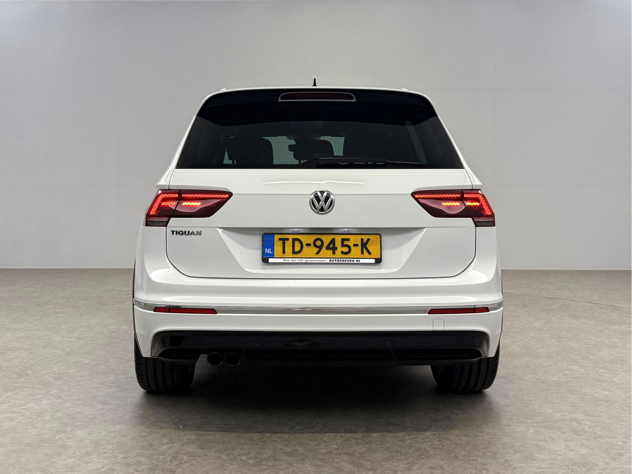Volkswagen Tiguan 1.4 TSI R-line | Virtual Cockpit | ACC | LED | Carplay | Parkeersensoren | 19"LMV