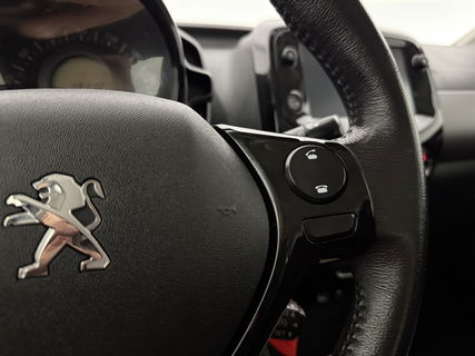 Peugeot 108 1.0 e-VTi Blue Executive | Navigatie | Cruise | Camera | LED | Airco | NAP