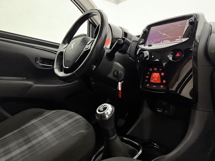 Peugeot 108 1.0 e-VTi Blue Executive | Navigatie | Cruise | Camera | LED | Airco | NAP