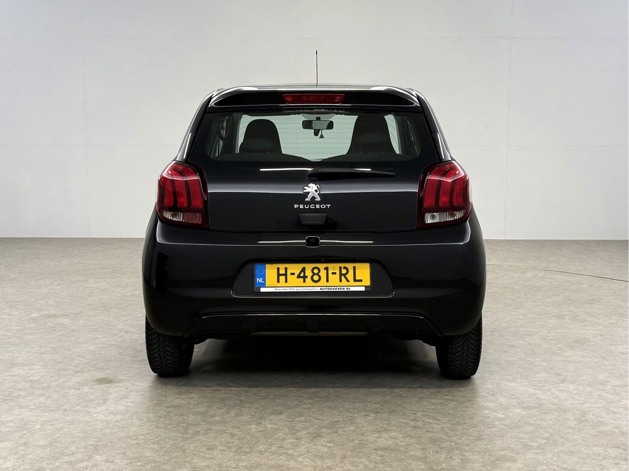 Peugeot 108 1.0 e-VTi Blue Executive | Navigatie | Cruise | Camera | LED | Airco | NAP