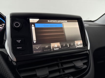 Peugeot 2008 1.2 VTi Allure | Sfeerverl. | Navigatie | Trekh | NAP | Cruise | Parkeersens
