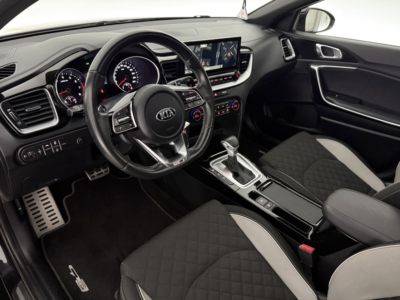 Kia ProCeed 1.5 T-GDi MHEV GT-Line | 170PK | Pano | Trekh | Camera | Carplay | Cruise | LED | NAP