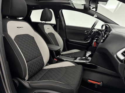 Kia ProCeed 1.5 T-GDi MHEV GT-Line | 170PK | Pano | Trekh | Camera | Carplay | Cruise | LED | NAP