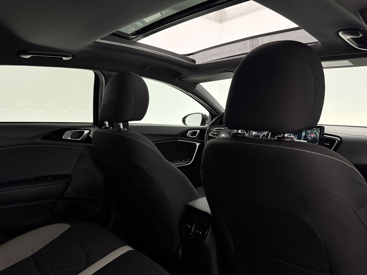 Kia ProCeed 1.5 T-GDi MHEV GT-Line | 170PK | Pano | Trekh | Camera | Carplay | Cruise | LED | NAP