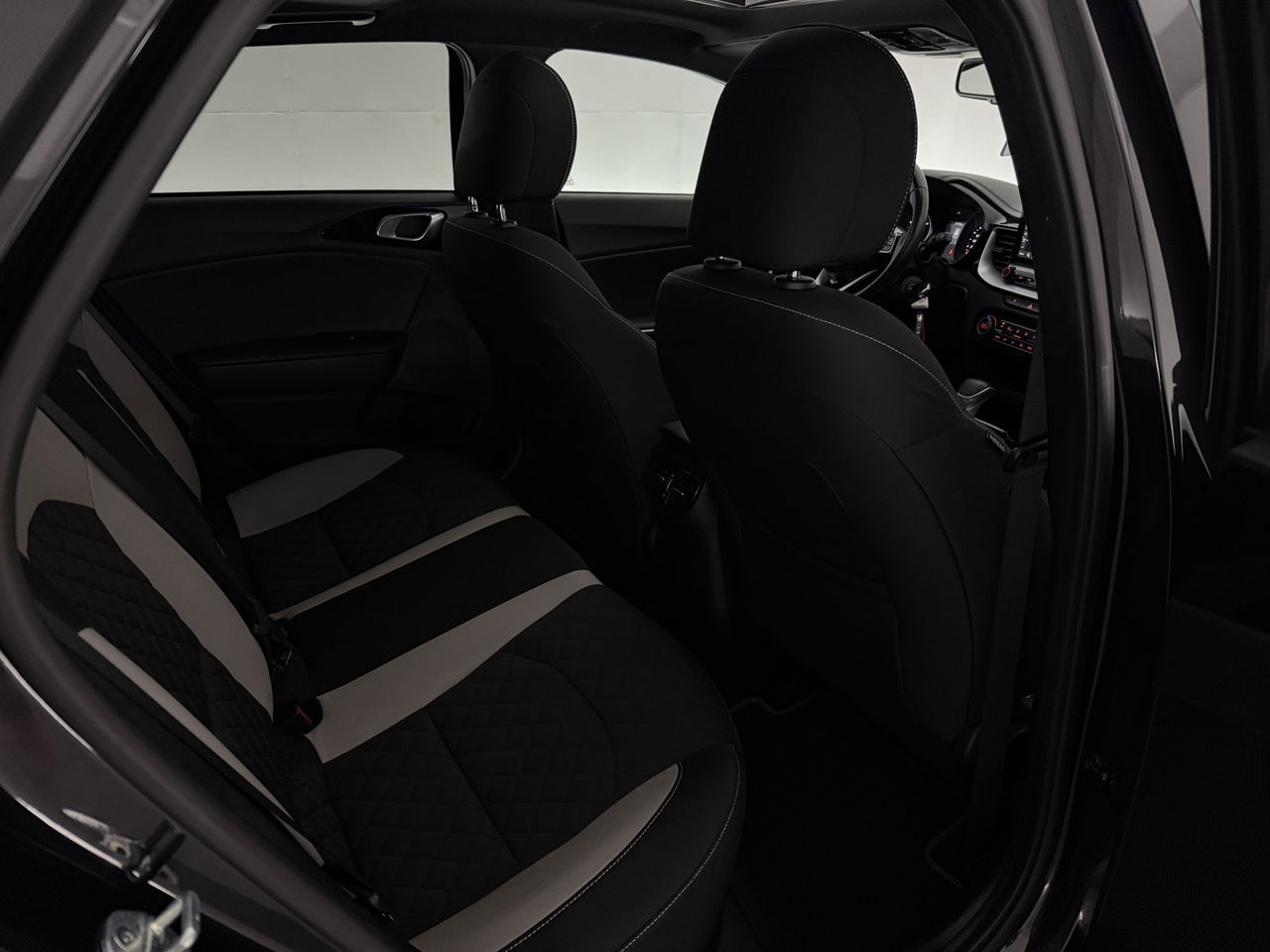 Kia ProCeed 1.5 T-GDi MHEV GT-Line | 170PK | Pano | Trekh | Camera | Carplay | Cruise | LED | NAP