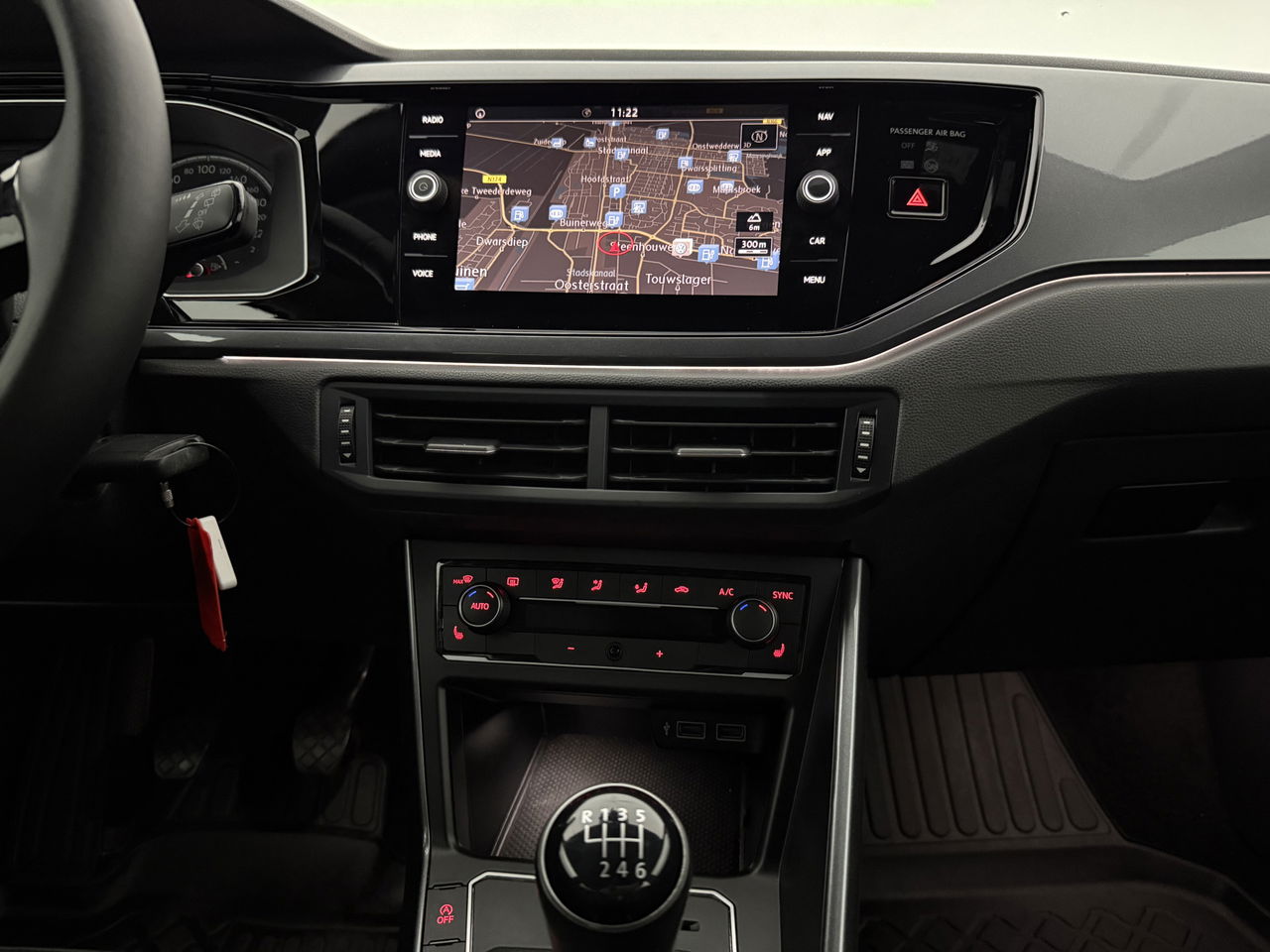 Volkswagen Polo 1.0 TSI R-line LED Carplay ACC Clima Navi PDC 17"LMV