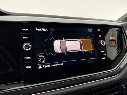 Volkswagen Polo 1.0 TSI R-line LED Carplay ACC Clima Navi PDC 17"LMV