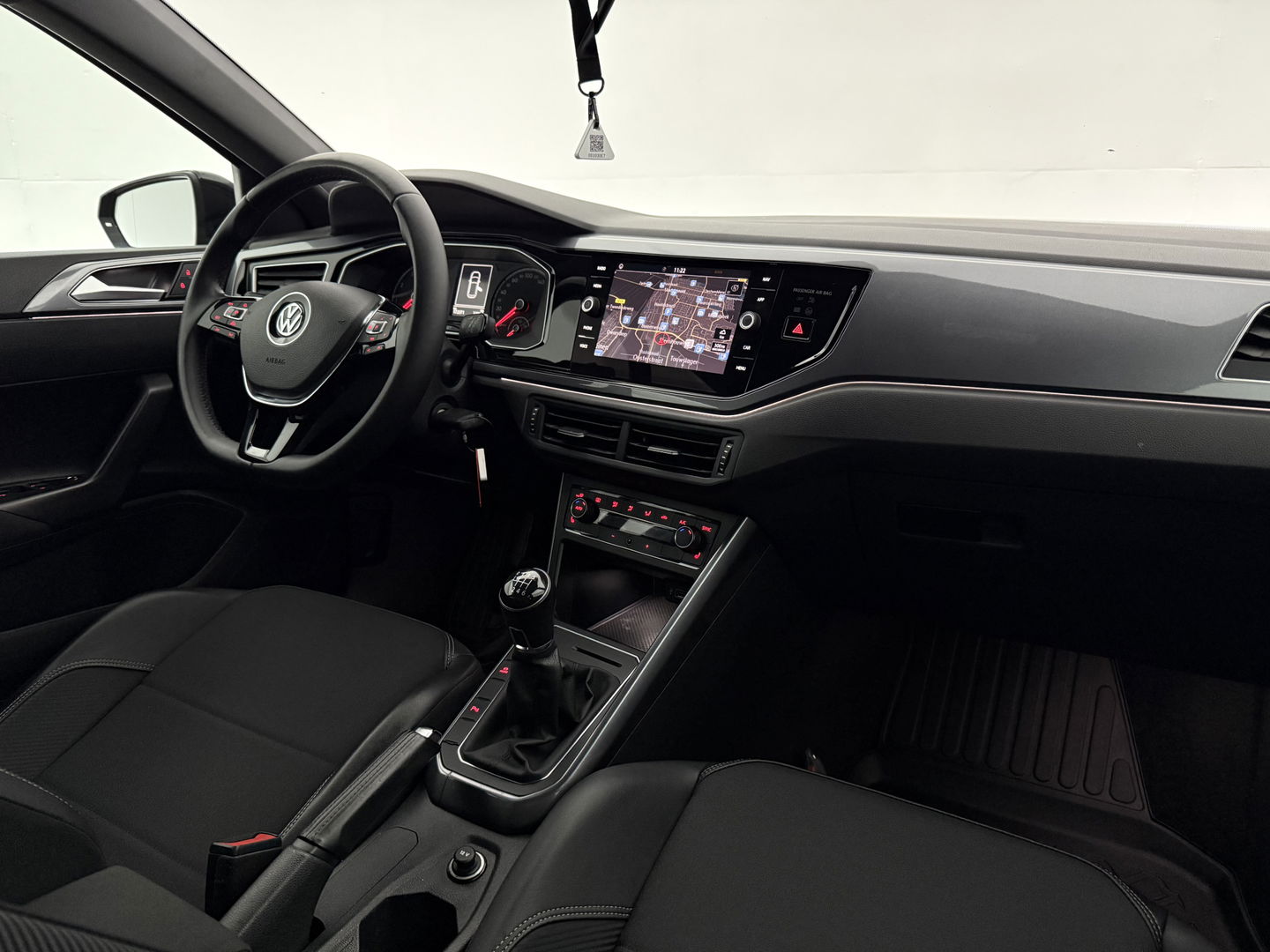 Volkswagen Polo 1.0 TSI R-line | LED | Carplay | Adaptive Cruise | Clima | Navigatie | Parkeersens.