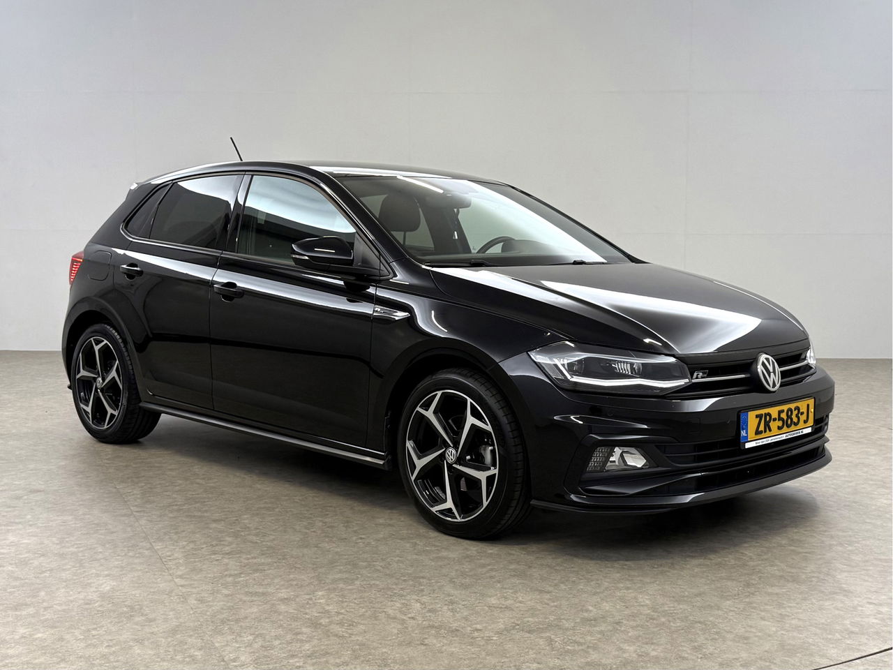 Volkswagen Polo 1.0 TSI R-line LED Carplay ACC Clima Navi PDC 17"LMV