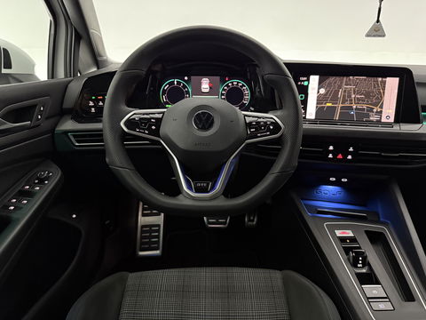 Volkswagen Golf 1.4 eHybrid GTE | Sfeerverl. | Virtual | IQ Light | Stuur/Stoelverw. l Carplay | Parkeersens l FULL LED l Navi