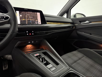 Volkswagen Golf 1.4 eHybrid GTE | Sfeerverl. | Virtual | IQ Lights | Carplay | Parkeersens