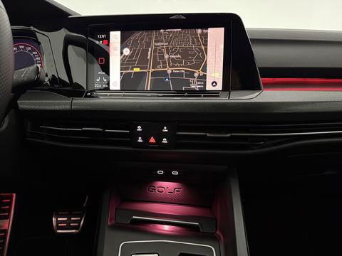 Volkswagen Golf 1.4 eHybrid GTE | Sfeerverl. | Virtual | IQ Light | Stuur/Stoelverw. l Carplay | Parkeersens l FULL LED l Navi