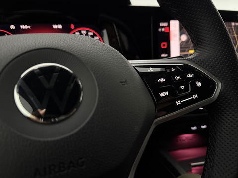 Volkswagen Golf 1.4 eHybrid GTE | Sfeerverl. | Virtual | IQ Light | Stuur/Stoelverw. l Carplay | Parkeersens l FULL LED l Navi