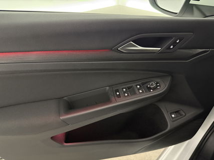 Volkswagen Golf 1.4 eHybrid GTE | Sfeerverl. | Virtual | IQ Lights | Carplay | Parkeersens