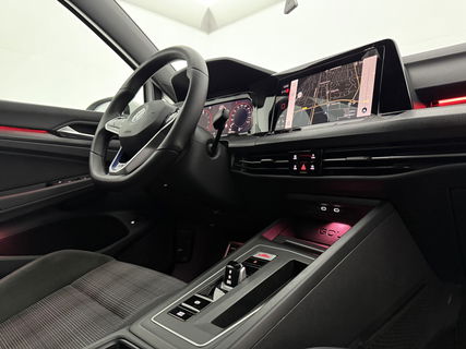 Volkswagen Golf 1.4 eHybrid GTE | Sfeerverl. | Virtual | IQ Lights | Carplay | Parkeersens