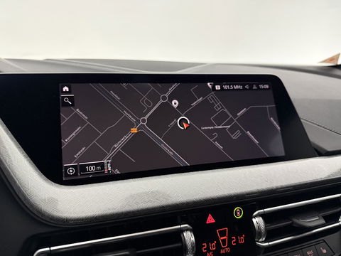 BMW 1-serie 118i M-Sport | Virtual | Camera | Kuipstoelen | LED | Carplay | Stoel/Stuurverw. | NAP